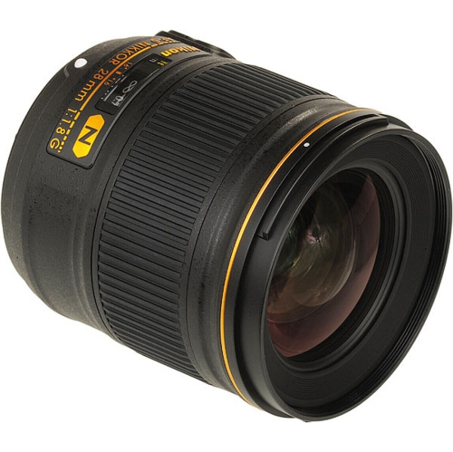 Ensemble d'accessoires 7 pièces avec objectif AF-S NIKKOR 28&nbsp;mm f/1,8G 2203&nbsp;mm de Nikon