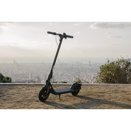 Trottinette électrique KickScooter F2 Ninebot de Segway remis à neuf