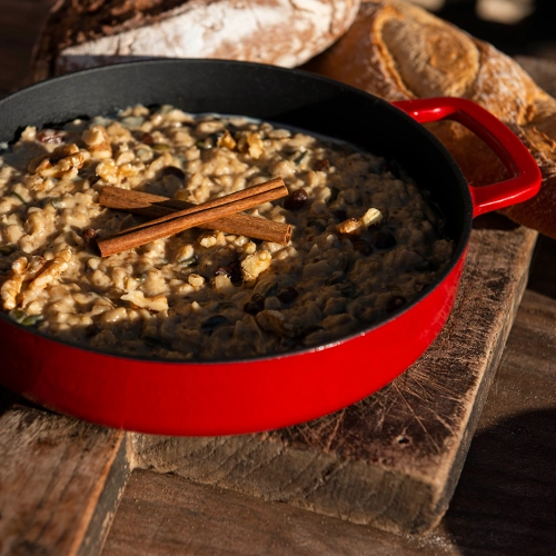 Combekk Cast Iron 28cm Red Dutch Oven and Dual-Handle Frying Pan, 2 Pc. Set