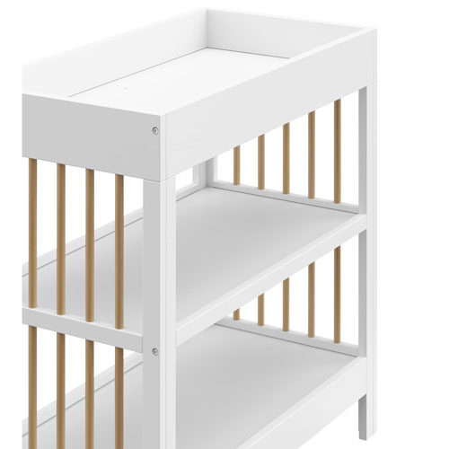 Table à langer à 2 tablettes Teddi de Graco avec coussin à langer - Blanc/Bois flotté