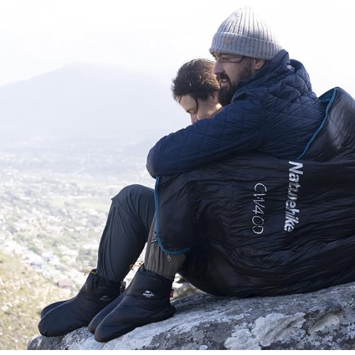 Chaussures de couchage Botki puchowe GOOSE DOWN DE NATURREHIKE Chaussures noires | bottillons en duvet pour le camping en plein air randonnée à vélo