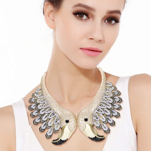 Flamingo deals statement necklace