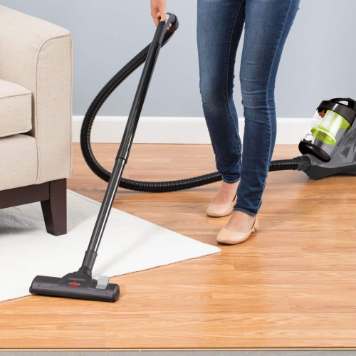 Aspirateur-traîneau léger et compact sans sac AeroSwift de BISSELL