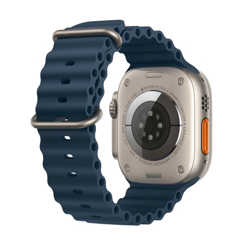 Apple Watch Ultra de 2&nbsp;mm avec boîtier en titane 49&nbsp;mm et bracelet océan bleu - NOUVEAU