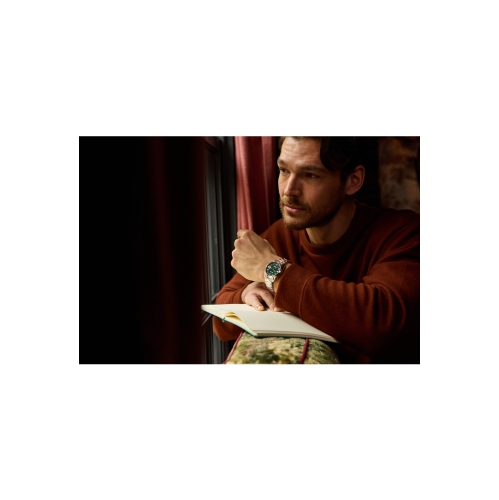 Montre automatique pour hommes Surveyor 39 mm de Bulova avec boîtier et bracelet en acier inoxydable argenté et cadran vert