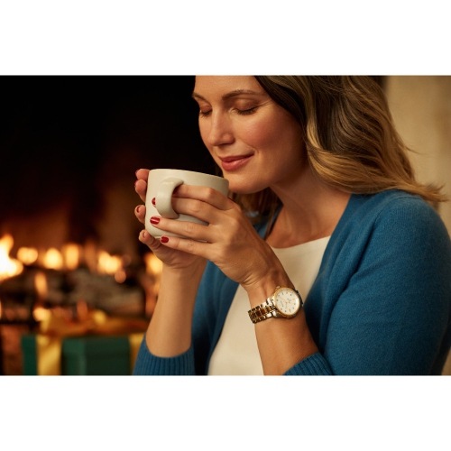 Montre à quartz pour femmes Marine Star 36 mm de Bulova avec boîtier et bracelet en acier inoxydable deux tons et cadran blanc