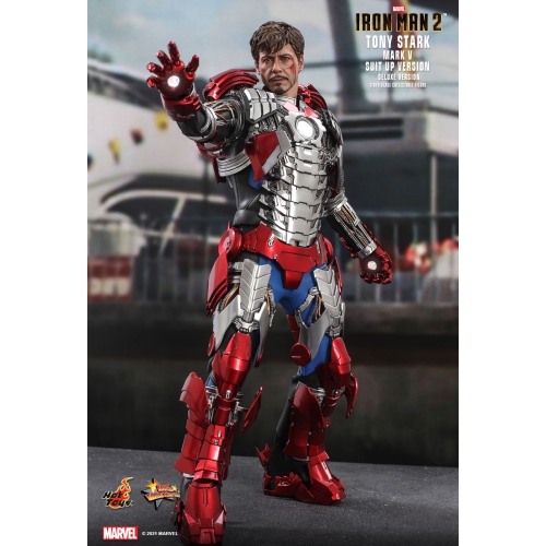 Hot Toys Tony Stark Mark V Suit Up Version