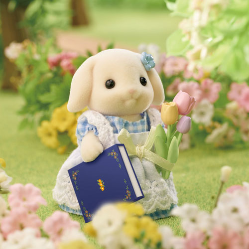 Calico Critters Flora Rabbit Family Playset