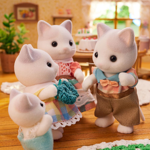 Calico Critters Latte Cat Family Playset
