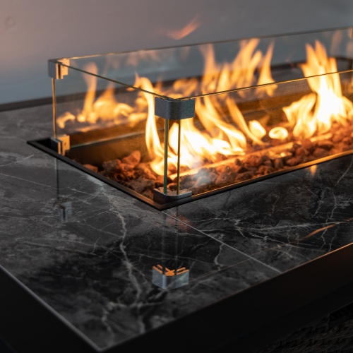 Foyer de table rectangulaire au gaz propane de 52 po 50.000 BTU avec pierres de lave de Deko Living