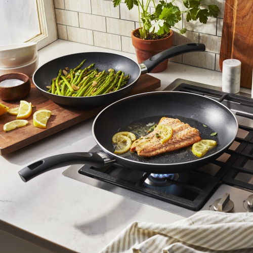 HENCKELS EverLift 2 Piece Aluminum Frypan Set - Black