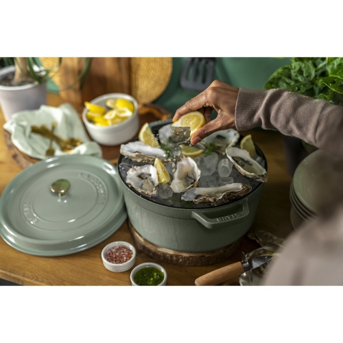 STAUB La Cocotte 3.7 L Cast Iron Round Cocotte, Eucalyptus