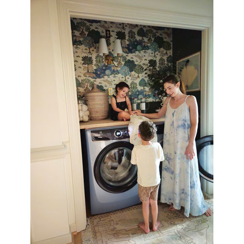 Laveuse à vapeur à chargement frontal haute efficacité de 5,2 pi³ d'Electrolux - Bleu glacier