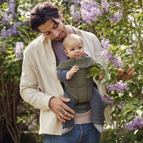 BabyBjorn Bouncer Bliss in Woven Fabric - Classic Quilt, Sand Grey on Dark Grey Frame