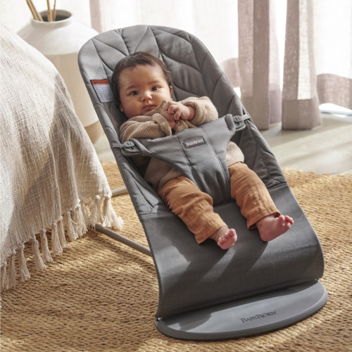 BabyBjorn Bouncer Bliss in Woven Fabric - Petal Quilt, Anthracite on Dark Grey Frame