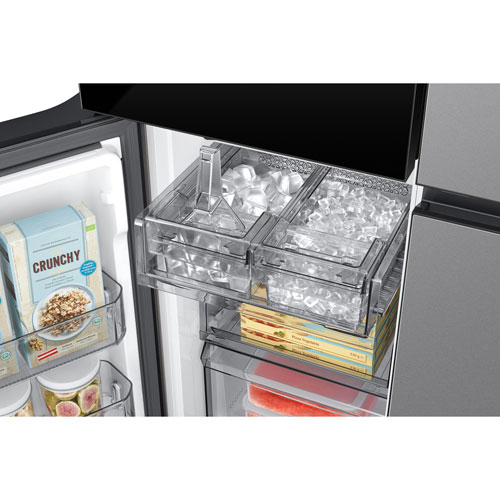 Réfrigérateur à 4 portes et à profondeur de comptoir de 22,8 pi³ et 36 po BESPOKE avec porte transparente de Samsung - Inox
