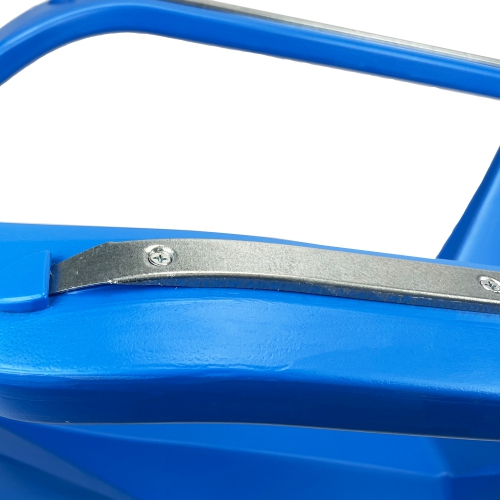 Luge d'hiver ArcticThrill pour enfants - traîneau FrostRide - toboggan avec corde et volant décoratif; traîneau d'hiver en plastique pour l'extérieur