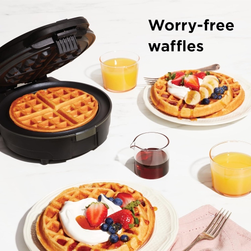 Strak Anti-Overflow Belgian Waffle Maker w/Shade Selector, Temperature Control