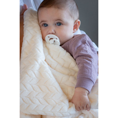 Couverture en flanelle jacquard de Juddlies - Blanc cassÃ©