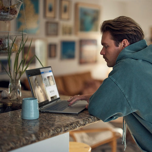 Portable à écran tactile 2-en-1 Envy x360 de 15,6 po de HP - Argenté minéral