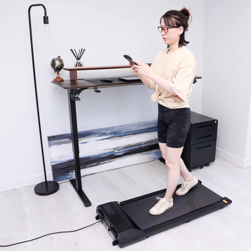 Tapis roulant avec tapis roulant/tablette d'entraînement mince et portatif sous bureau de MotionGrey pour s'entraîner cardio à la maison et au bureau