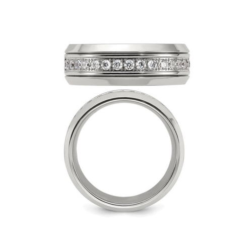 Bague homme en titane poli avec Zirocnias cubiques synthétiques