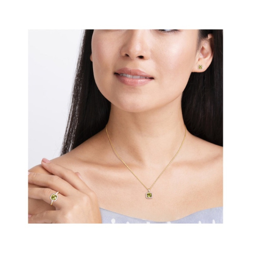 2.96 Carat Peridot Heart Ring, Pendant and Earrings Set in 10K Yellow Gold