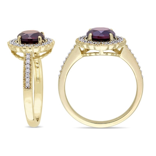 1.60 Carat Solitaire Garnet Ring in Yellow Plated Silver with Accent Diamonds