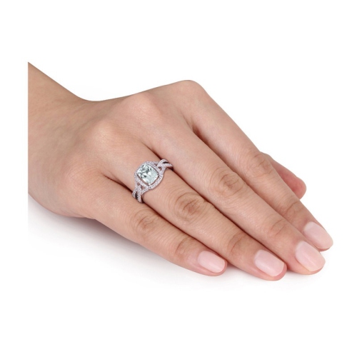 1.12 Carat Aquamarine Cushion-Cut Ring in 10K White Gold with Diamonds