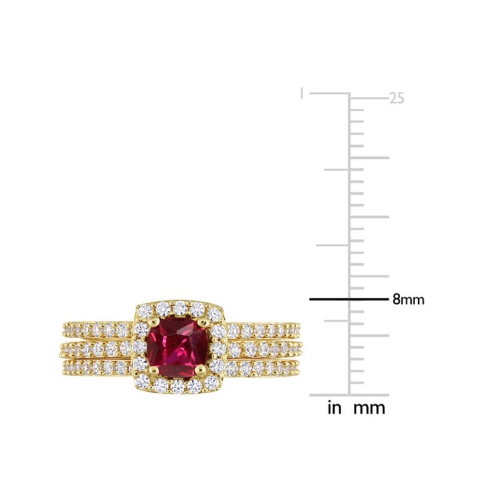 Bague fiançailles argent plaqué jaune avec rubis synthétique en laboratoire 1 1/2 carat et saphir blanc avec diamant
