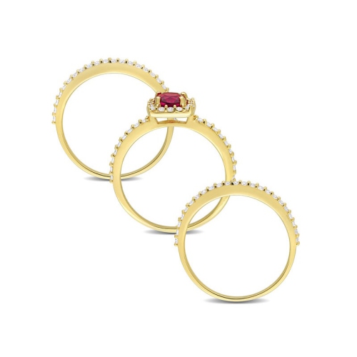 Bague fiançailles argent plaqué jaune avec rubis synthétique en laboratoire 1 1/2 carat et saphir blanc avec diamant