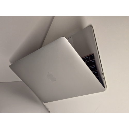 美品 MacBook Pro 2020 Core i7 32G SSD 512G Refurbished (Good) Apple MacBook Pro 2020 i7 @ 2.3 GHz 32GB