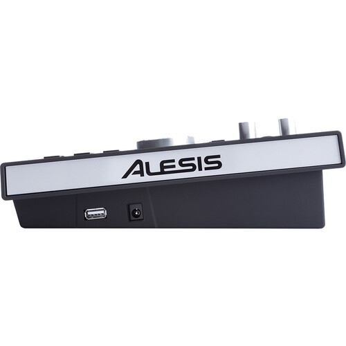 Batterie électronique de 8 pièces Special Edition Command d'Alesis avec têtes de grillage