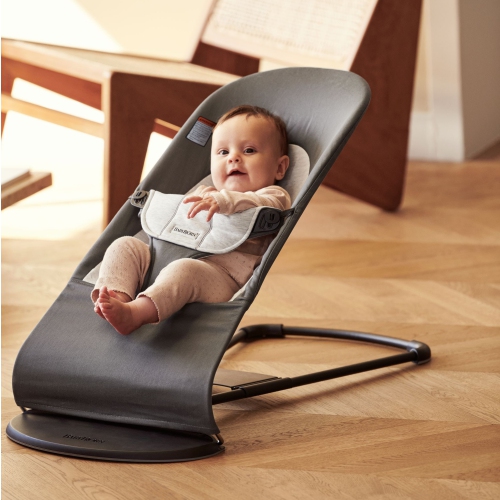 BabyBjorn Bouncer Balance in Soft Woven/Jersey Blend Fabric - Dark Gray/Gray on Black Frame