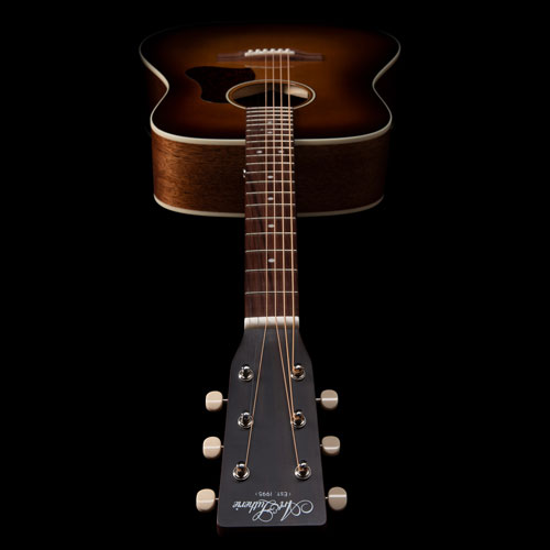 Art & Lutherie Americana Acoustic Guitar (051540) - Gold/Burgundy/Brown