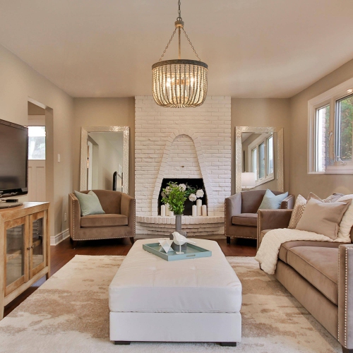 Farmhouse Dining Room Chandelier, 4-Light Bohemia Weathered White Chandelier with White Wood Beads