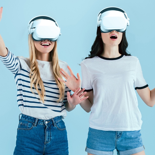 Serre-tête numérique Alpha pour META Quest 2 avec 6000&nbsp;mAh – 4Hrs Playtime, réglable/confort amélioré, sans pression au visage – Blanc