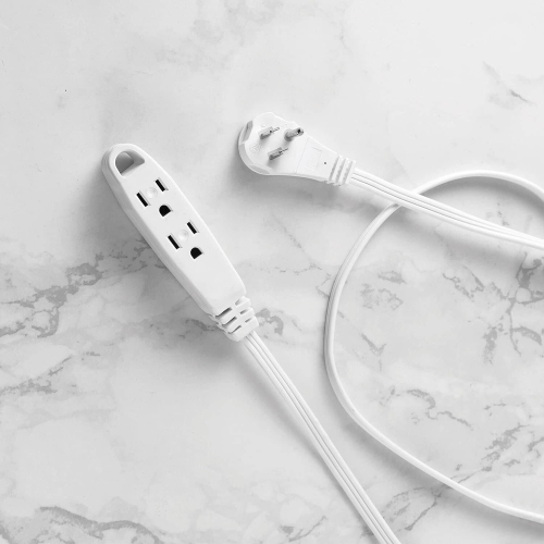Électrique 10&nbsp;pi – Rallonge d’intérieur de service moyen à 3 prises, mise à la terre, prise à angle droit, blanc