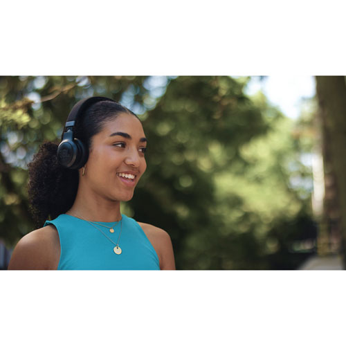 Casque d'écoute Bluetooth à suppression du bruit Live 670NC de JBL - Noir