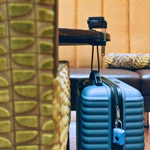 Dispositif antivol BagLok de TechLok | sécurité avancée pour votre sac ou votre valise | compatible avec le dispositif de verrouillage intelligent