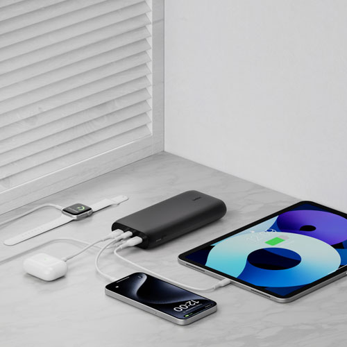 Belkin BoostCharge 26000 mAh 4-Port USB-A/USB-C Power Bank - Black