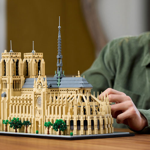 LEGO Architecture: Notre-Dame de Paris - 4383 Pieces (21061)