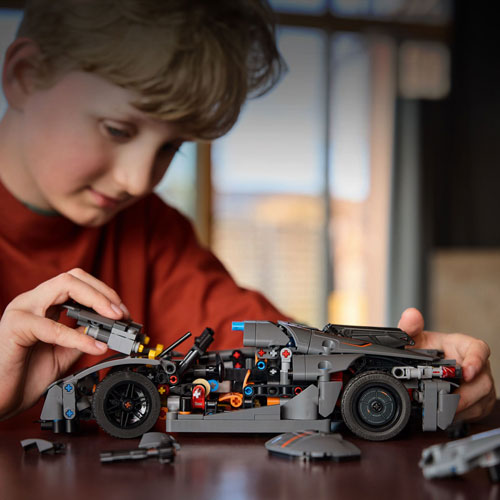 LEGO Technic : L'hypervoiture Koenigsegg Jesko Absolut grise - 801 pièces