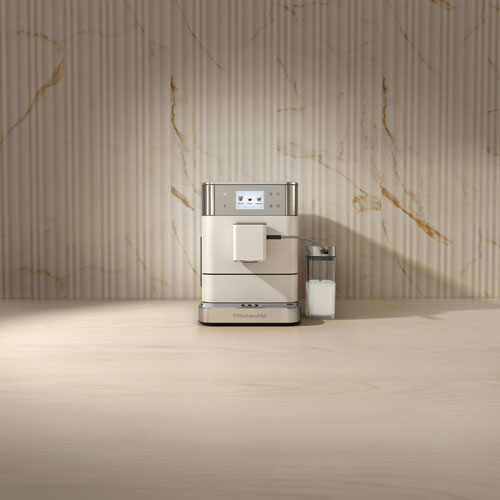 Machine à espresso automatique KES8557 de KitchenAid avec moulin à café et mousseur à lait automatique - Blanc porcelaine