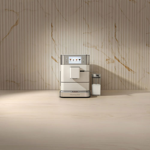 Machine à espresso automatique KES8558 de KitchenAid avec moulin à café et mousseur à lait automatique - Blanc porcelaine