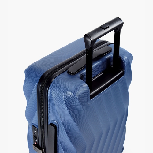 Valise de cabine rigide de 21 po à roulettes Globetrotter de Bagsmart - Bleu