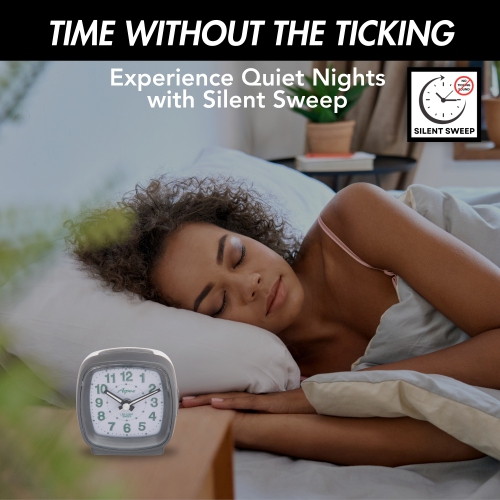 Réveille-matin analogique carré alimenté par piles avec fonctions Snooze et rétroéclairage DEL vert, balayage silencieux, cadran facile à lire