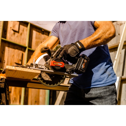 Worx Nitro WX520L 20V Power Share 4.0Ah 7.25" Cordless Circular Saw with Brushless Motor