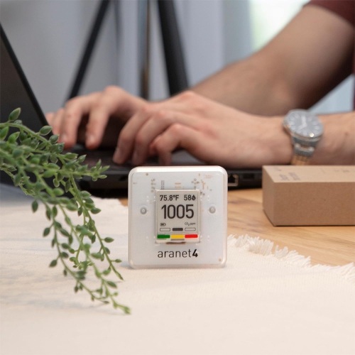 SAF Aranet4 Home: Wireless Indoor Air Quality Meter for Home, Office or School