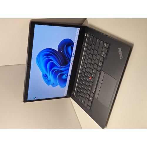 Lenovo ThinkPad T14s Gen 2 14" Laptop - Intel Core i7-1165G7 - 16GB RAM - 512GB SSD - Windows 11 Pro - Strom Gray by LENOVO - Refurbished condition - Image 2